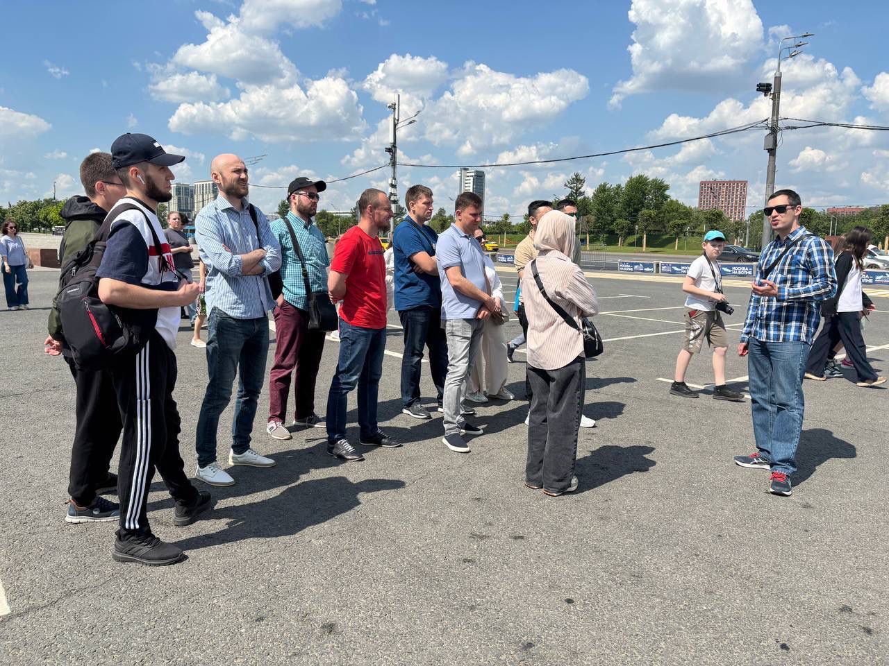 Подробнее о статье УВЛЕКАТЕЛЬНАЯ ЭКСКУРСИЯ ПО ПОКЛОННОЙ ГОРЕ
